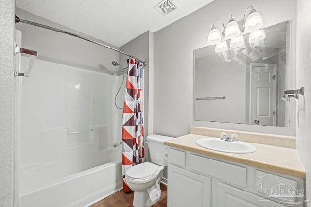 10588 Wilderness Ln, Pensacola, FL 32534