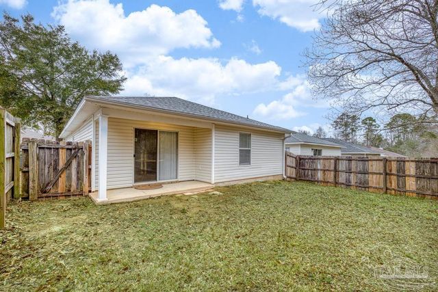 10588 Wilderness Ln, Pensacola, FL 32534