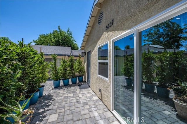 6637 Radford Avenue, North Hollywood (los Angeles), CA 91606