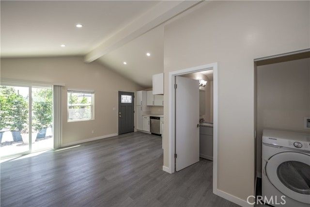 6637 Radford Avenue, North Hollywood (los Angeles), CA 91606