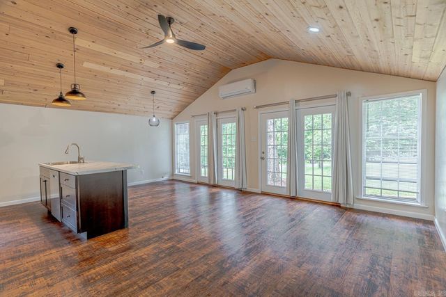 138 Flathead Dr, Cherokee Village, AR 72529