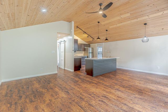 138 Flathead Dr, Cherokee Village, AR 72529