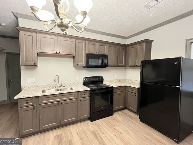 124 W Hogan Road, Eatonton, GA 31024