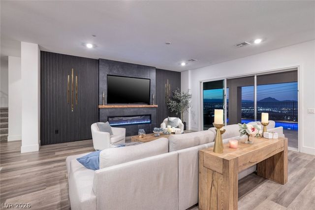 214 Shaded Canyon Drive, Henderson, NV 89012