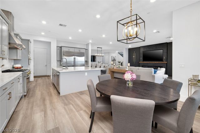 214 Shaded Canyon Drive, Henderson, NV 89012
