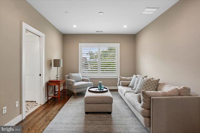 5401 GLENWOOD RD, Bethesda, MD 20817
