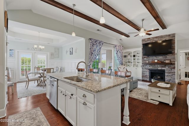 7008 Sevilleen Drive SW, Ocean Isle Beach, NC 28469