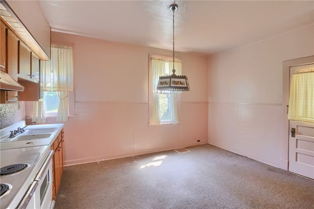 543 Johns Ave, Mt Pleasant Twp, PA 15057