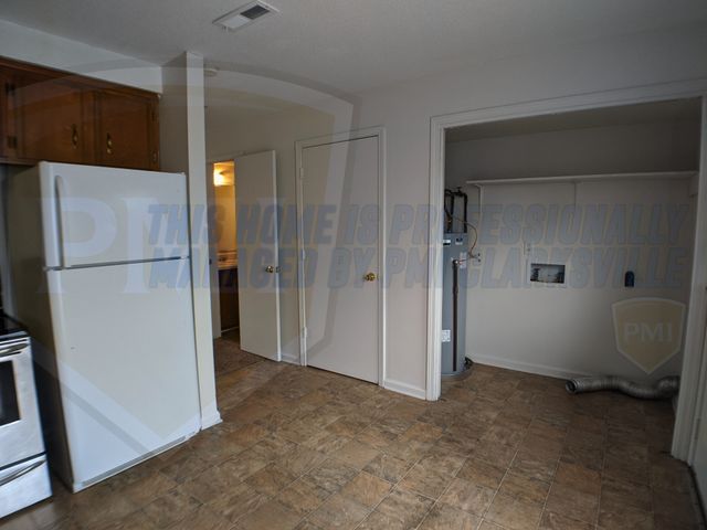 1640 Baltimore Dr Apt C, Clarksville, TN 37043