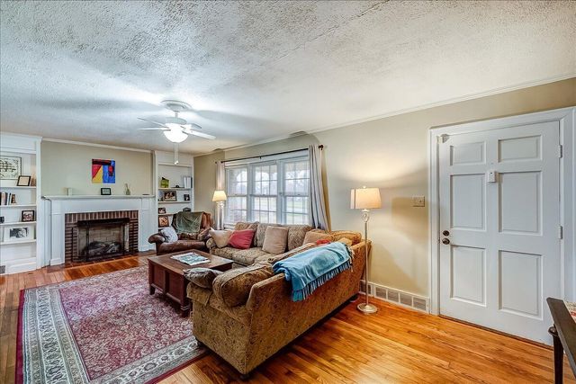 108 Greenview Drive, Lawrenceburg, KY 40342