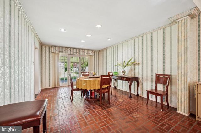 1200 GAINSBORO RD, Bala Cynwyd, PA 19004