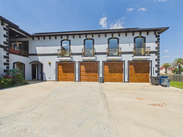1259 County Road 147, Alvin, TX 77511