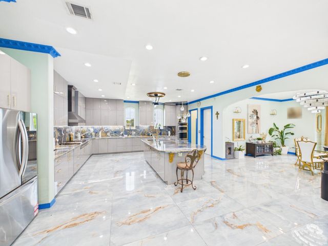1259 County Road 147, Alvin, TX 77511