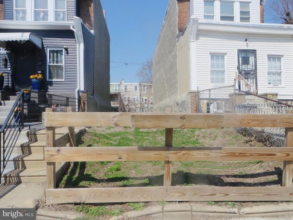 5727 FLORENCE AVE, PHILADELPHIA, PA 19143 — exterior