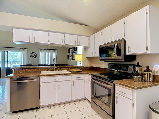 4201 BARRET AVENUE, Plant City, FL 33566
