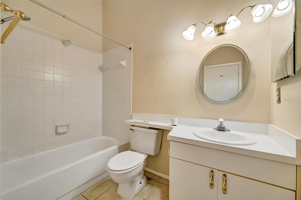 Image 27 of property listing at 2925 PARK LAKE DRIVE 12, Bradenton, FL 34209