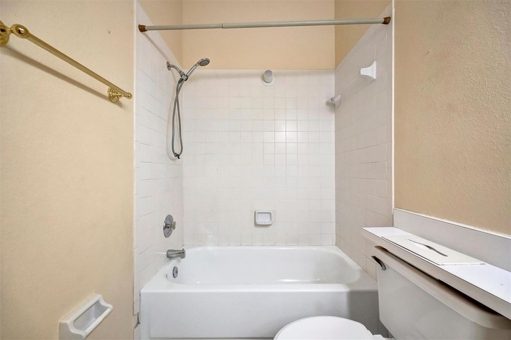 Image 28 of property listing at 2925 PARK LAKE DRIVE 12, Bradenton, FL 34209