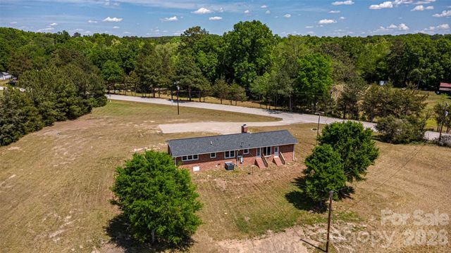 1958 Boyd Road, Blackstock, SC 29014