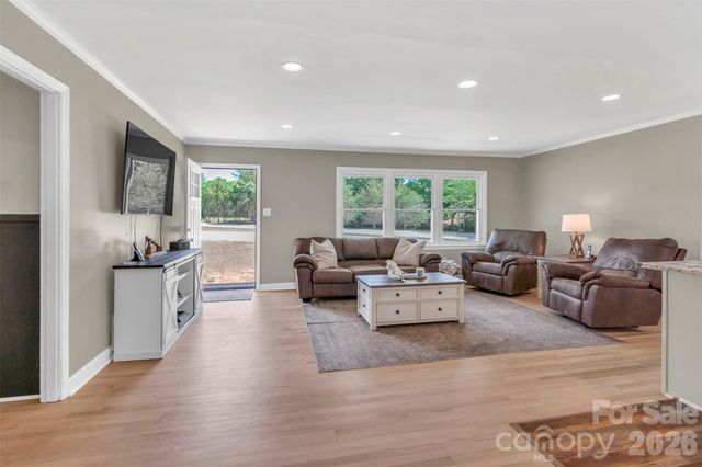 1958 Boyd Road, Blackstock, SC 29014