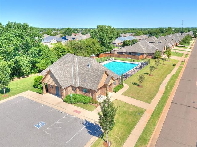 3349 Sage Brush Place, Yukon, OK 73099