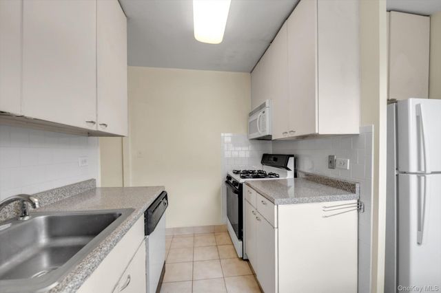 110-11 Queens Boulevard 3C, Forest Hills, NY 11375