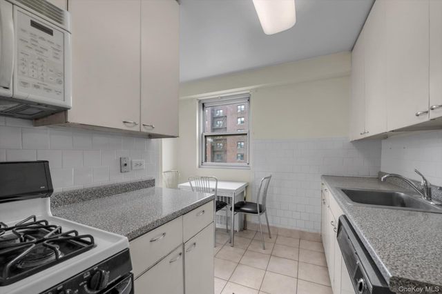 110-11 Queens Boulevard 3C, Forest Hills, NY 11375