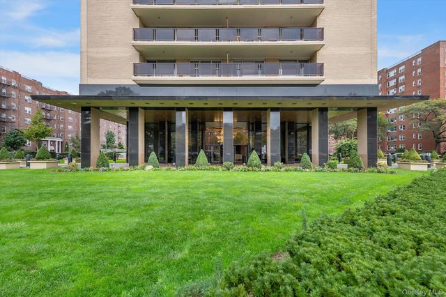 110-11 Queens Boulevard 3C, Forest Hills, NY 11375