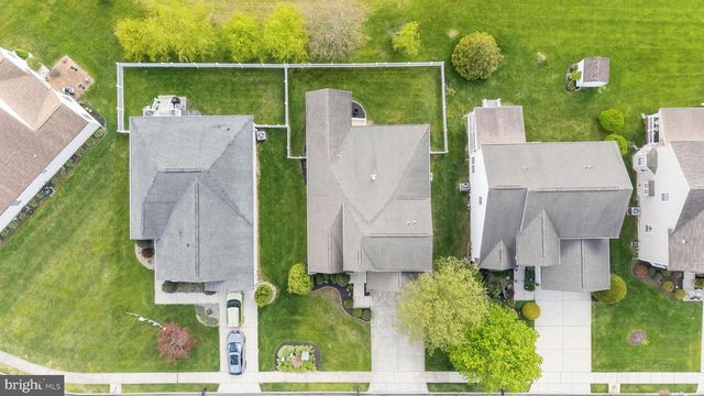 5 JUNE ANN, Clayton, NJ 08312