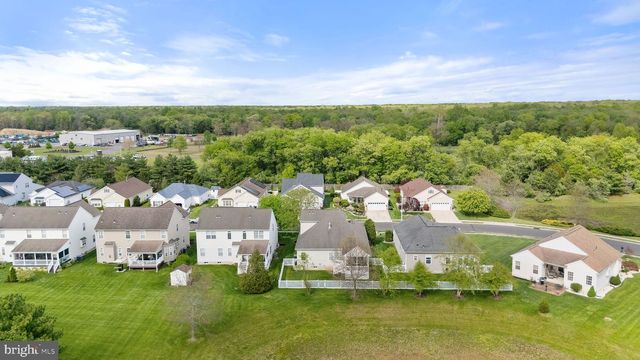 5 JUNE ANN, Clayton, NJ 08312