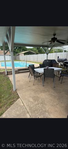 17401 E 77th Street North, Owasso, OK 74055