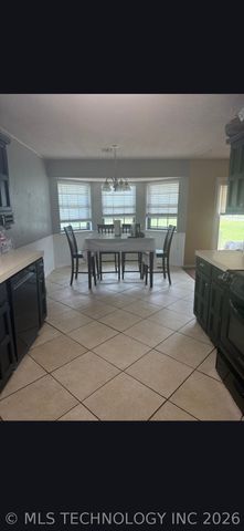 17401 E 77th Street North, Owasso, OK 74055