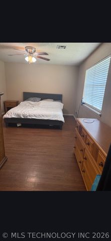 17401 E 77th Street North, Owasso, OK 74055