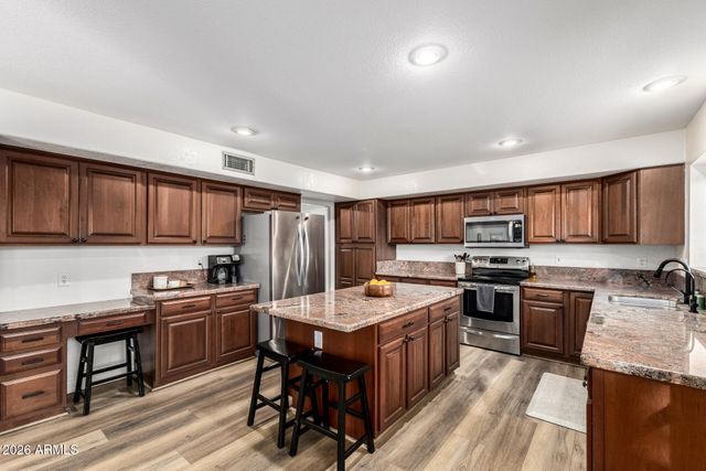 1015 E LIBERTY Lane, Gilbert, AZ 85296