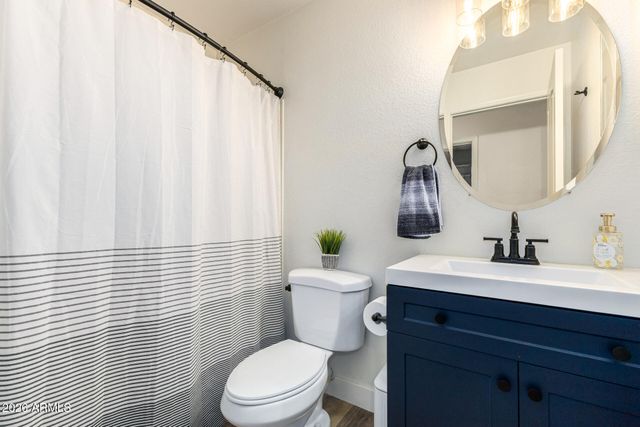 1015 E LIBERTY Lane, Gilbert, AZ 85296