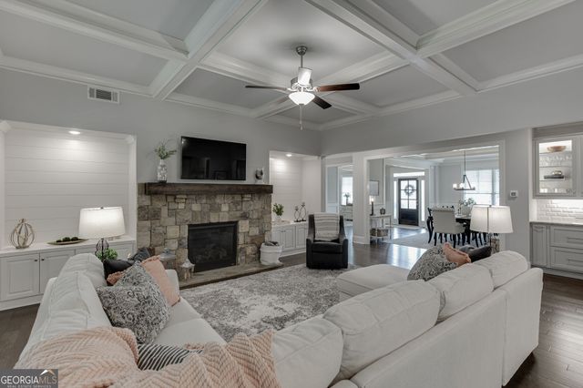 4695 Gablestone Crossing, Hoschton, GA 30548