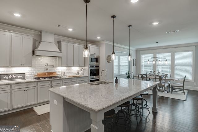 4695 Gablestone Crossing, Hoschton, GA 30548