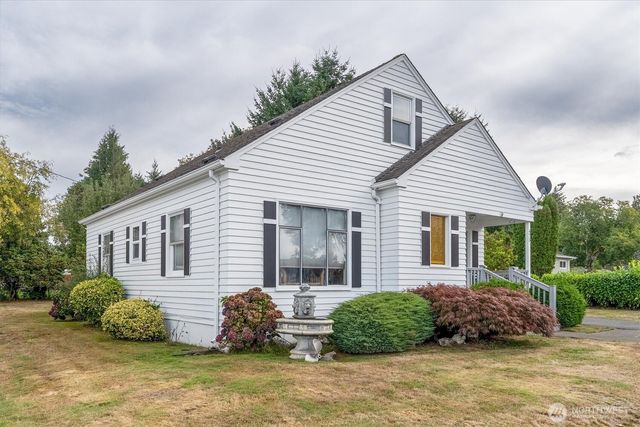 475 S 2nd Street, Cathlamet, WA 98612