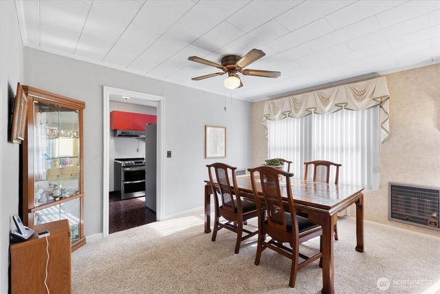 475 S 2nd Street, Cathlamet, WA 98612