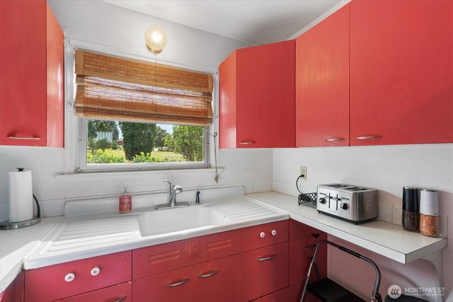 475 S 2nd Street, Cathlamet, WA 98612