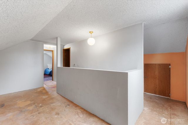 475 S 2nd Street, Cathlamet, WA 98612