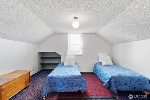 475 S 2nd Street, Cathlamet, WA 98612