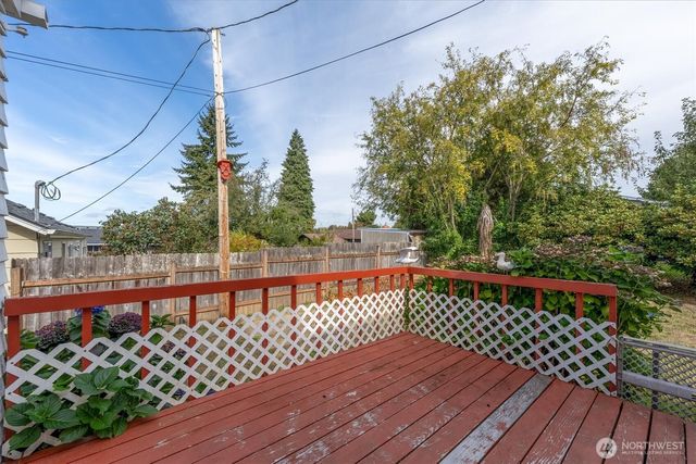 475 S 2nd Street, Cathlamet, WA 98612