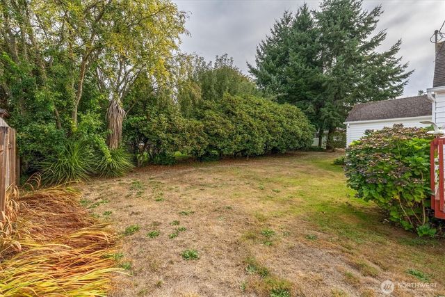 475 S 2nd Street, Cathlamet, WA 98612
