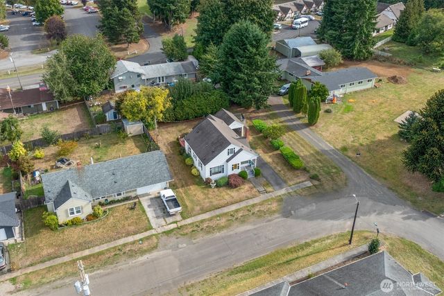 475 S 2nd Street, Cathlamet, WA 98612