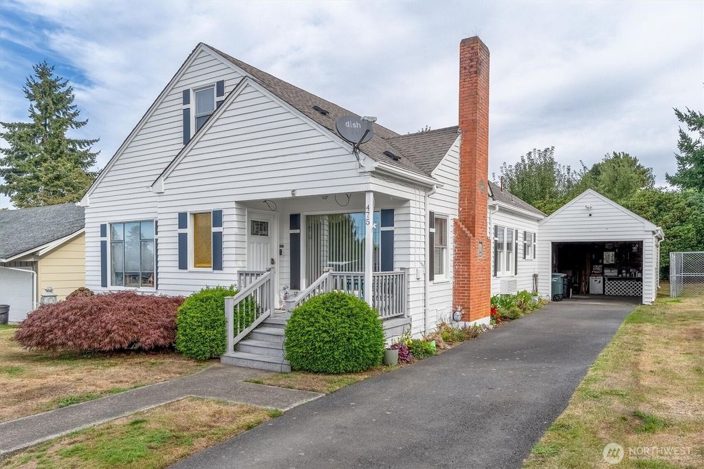 475 S 2nd Street, Cathlamet, WA 98612