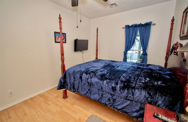 8677 E 63rd Street S, Braggs, OK 74423