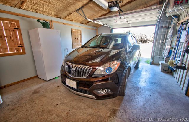 8677 E 63rd Street S, Braggs, OK 74423