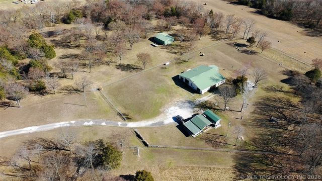 8677 E 63rd Street S, Braggs, OK 74423