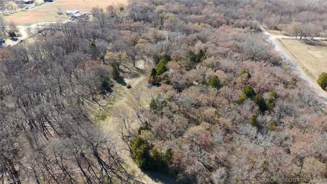 8677 E 63rd Street S, Braggs, OK 74423