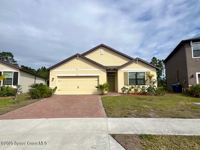 915 Remington Green Drive SE, Palm Bay, FL 32909